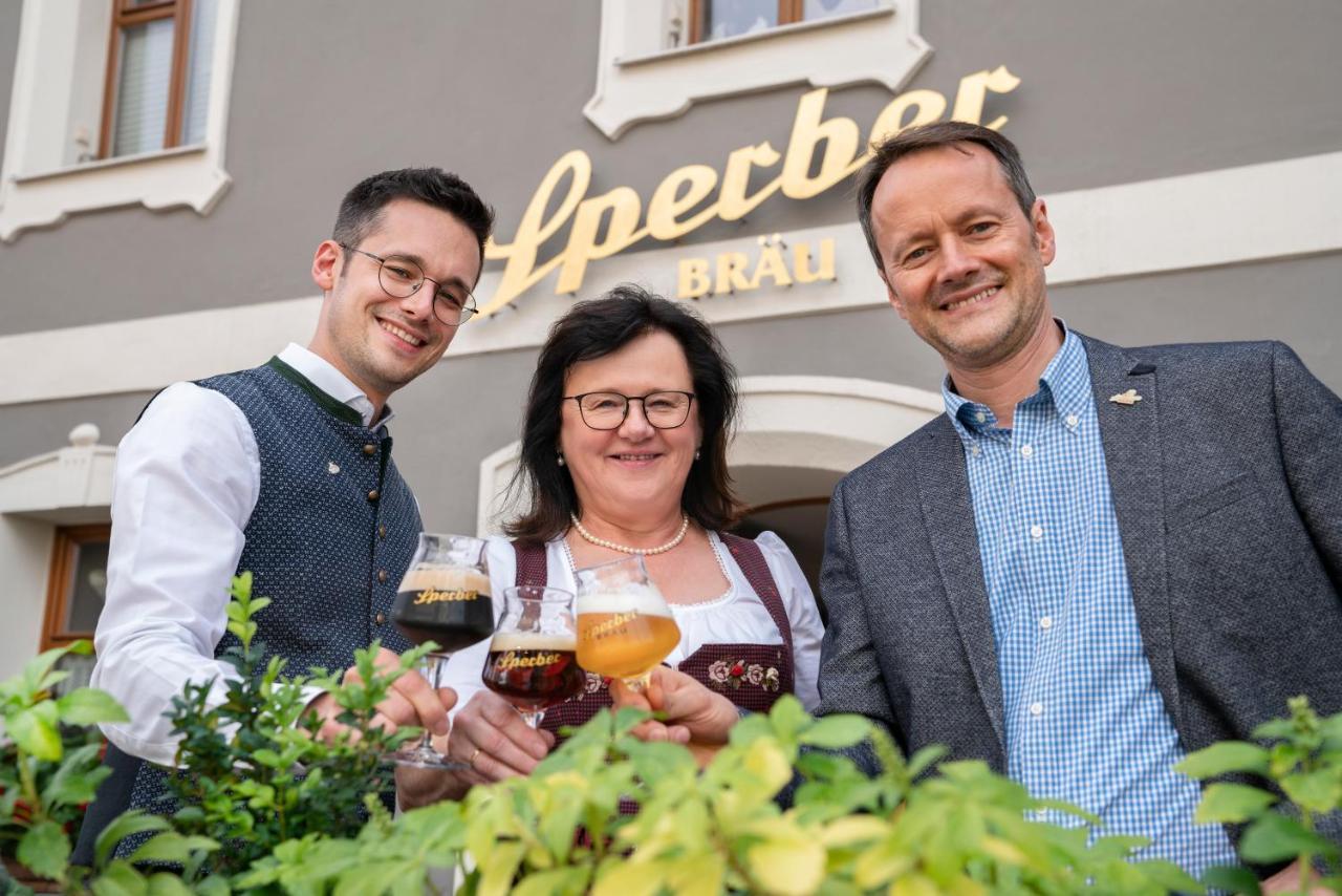 Отель Sperber Braeu Зульцбах-Розенберг Экстерьер фото